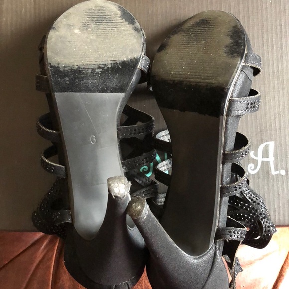 Strappy Black Heels - Picture 6 of 8